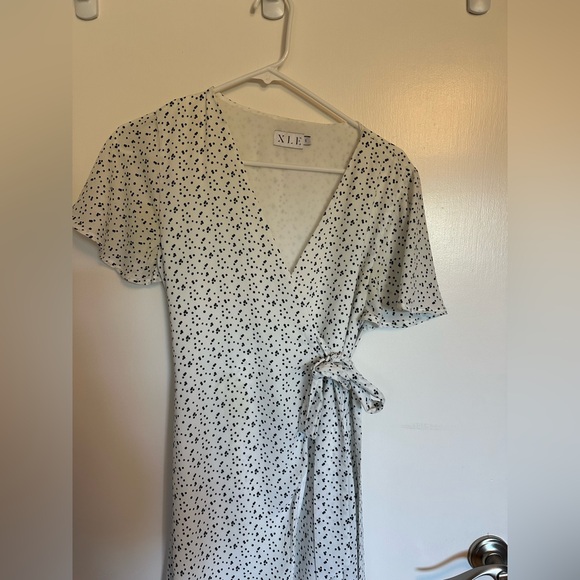 White wrap dress - Picture 2 of 4